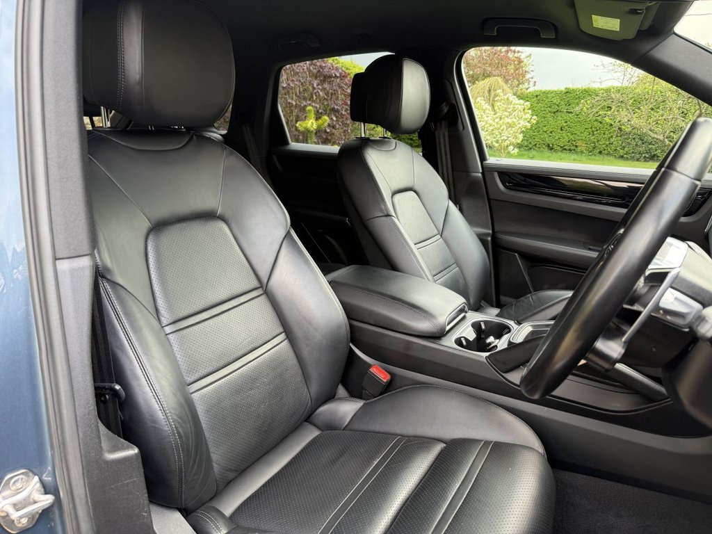 Used Porsche Cayenne 2019 for sale - 77356429: Photo 20