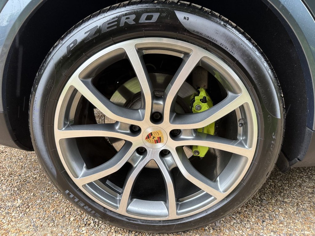 Used Porsche Cayenne 2019 for sale - 77356429: Photo 32