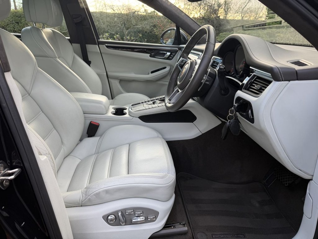 Used Porsche Macan 2016 for sale - 77275834: Photo 12