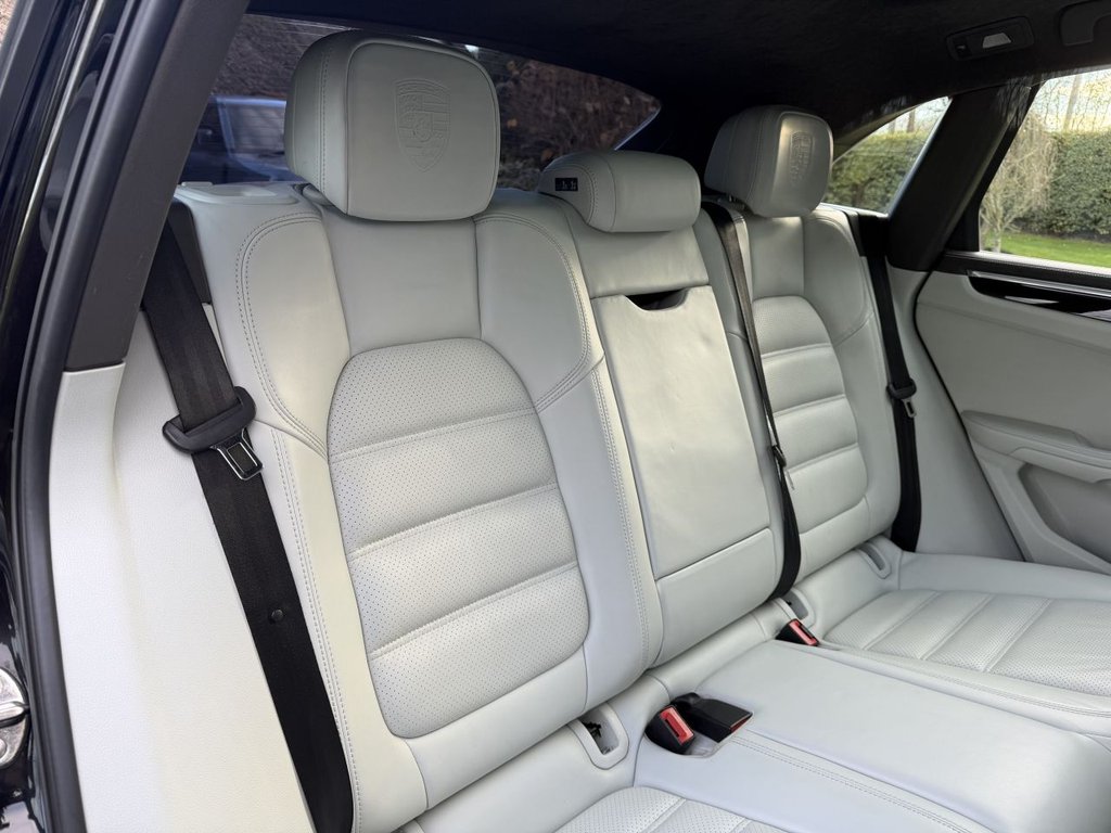 Used Porsche Macan 2016 for sale - 77275834: Photo 18