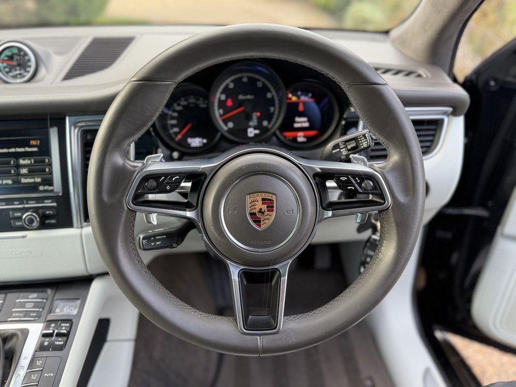 Used Porsche Macan 2016 for sale - 77275834: Photo 20