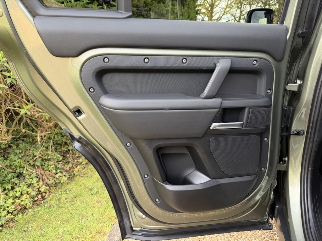 Used Land Rover Defender 2024 for sale - 77891116: Photo 29