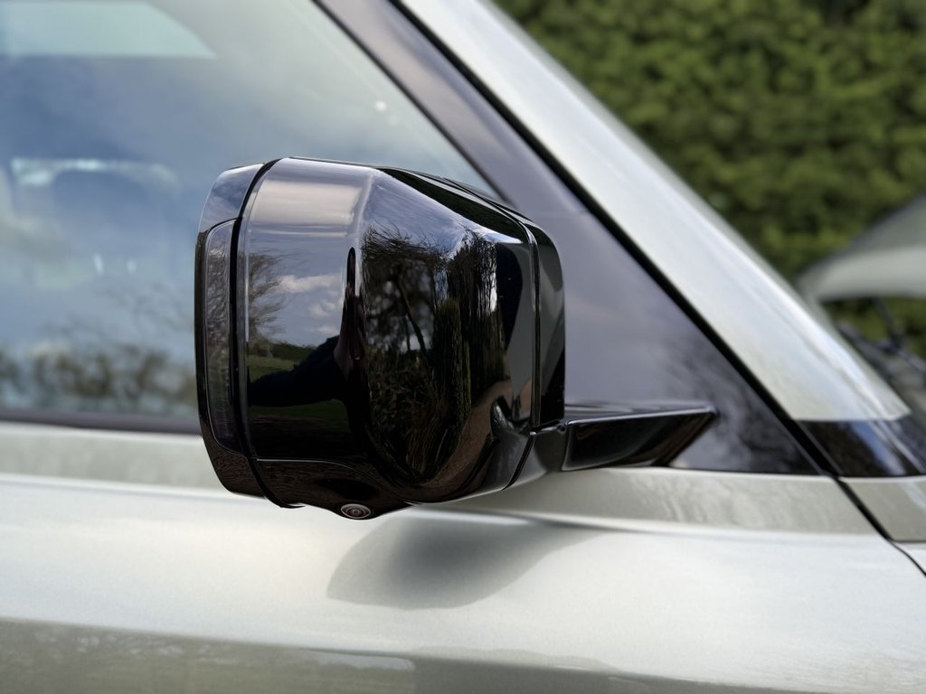 Used Land Rover Defender 2024 for sale - 77891116: Photo 34