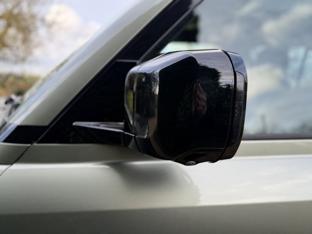 Used Land Rover Defender 2024 for sale - 77891116: Photo 35