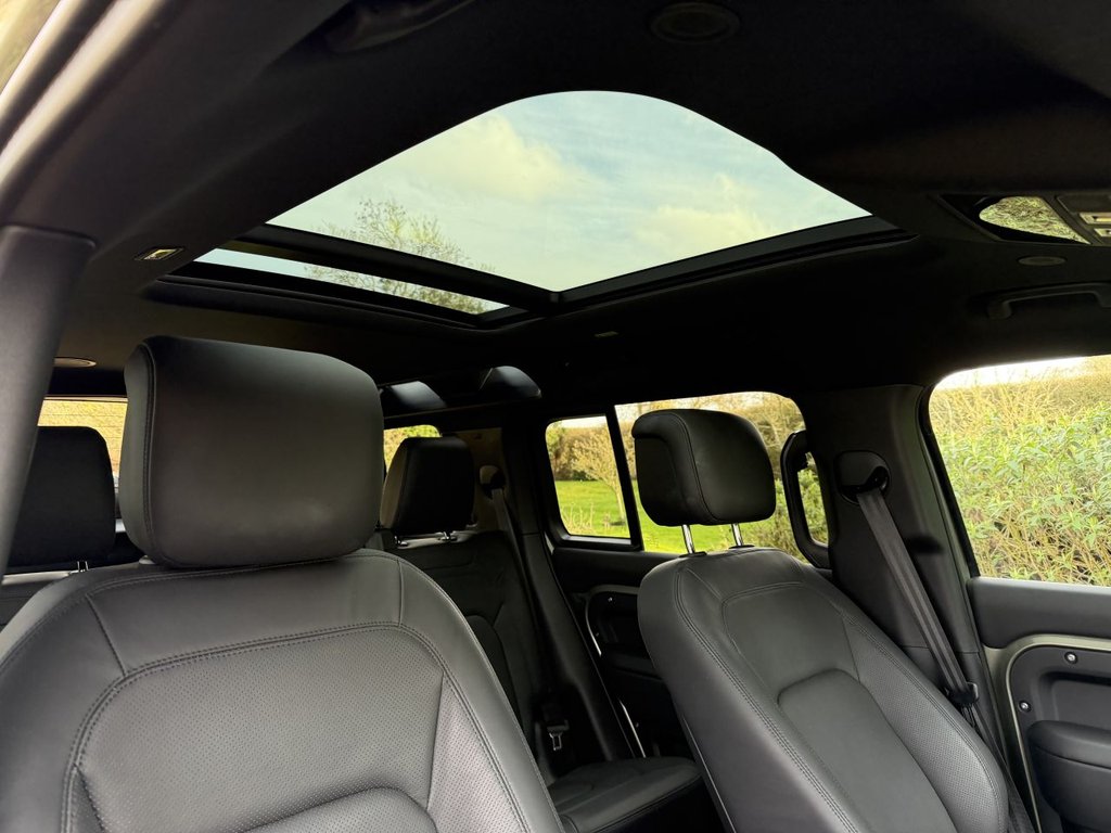 Used Land Rover Defender 2024 for sale - 77891116: Photo 9