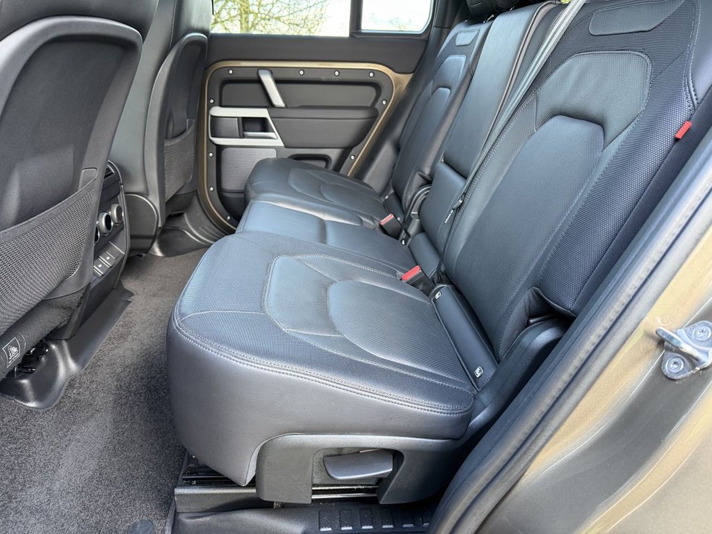 Used Land Rover Defender 110 2023 for sale - 77436416: Photo 16