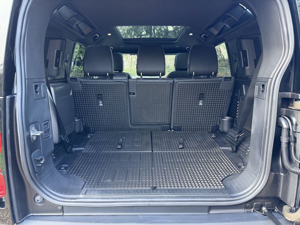 Used Land Rover Defender 110 2023 for sale - 77436416: Photo 29