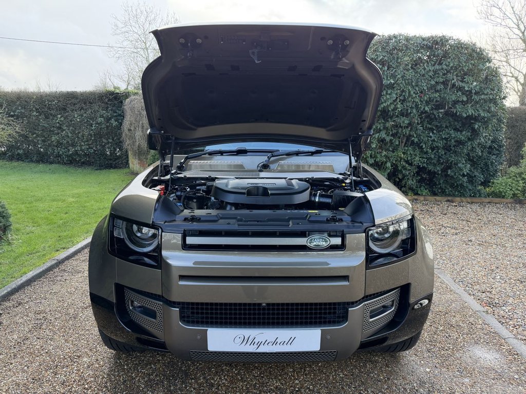 Used Land Rover Defender 110 2023 for sale - 77436416: Photo 37