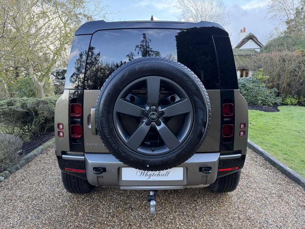 Used Land Rover Defender 110 2023 for sale - 77436416: Photo 8