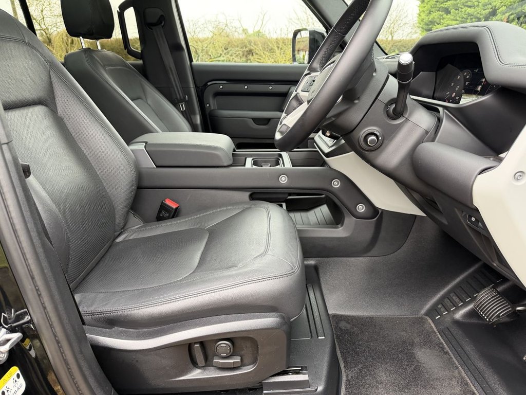 Used Land Rover Defender 110 2023 for sale - 77583548: Photo 11