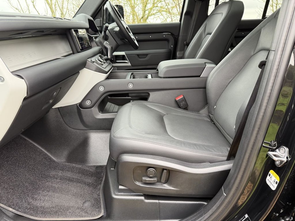 Used Land Rover Defender 110 2023 for sale - 77583548: Photo 15