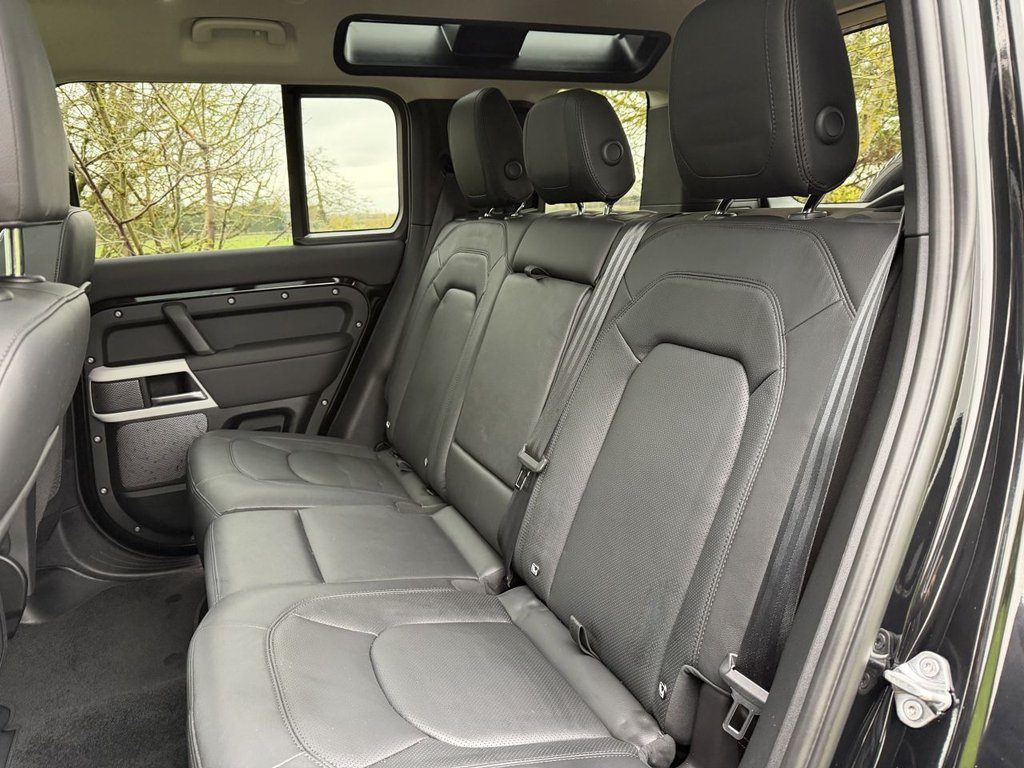 Used Land Rover Defender 110 2023 for sale - 77583548: Photo 18