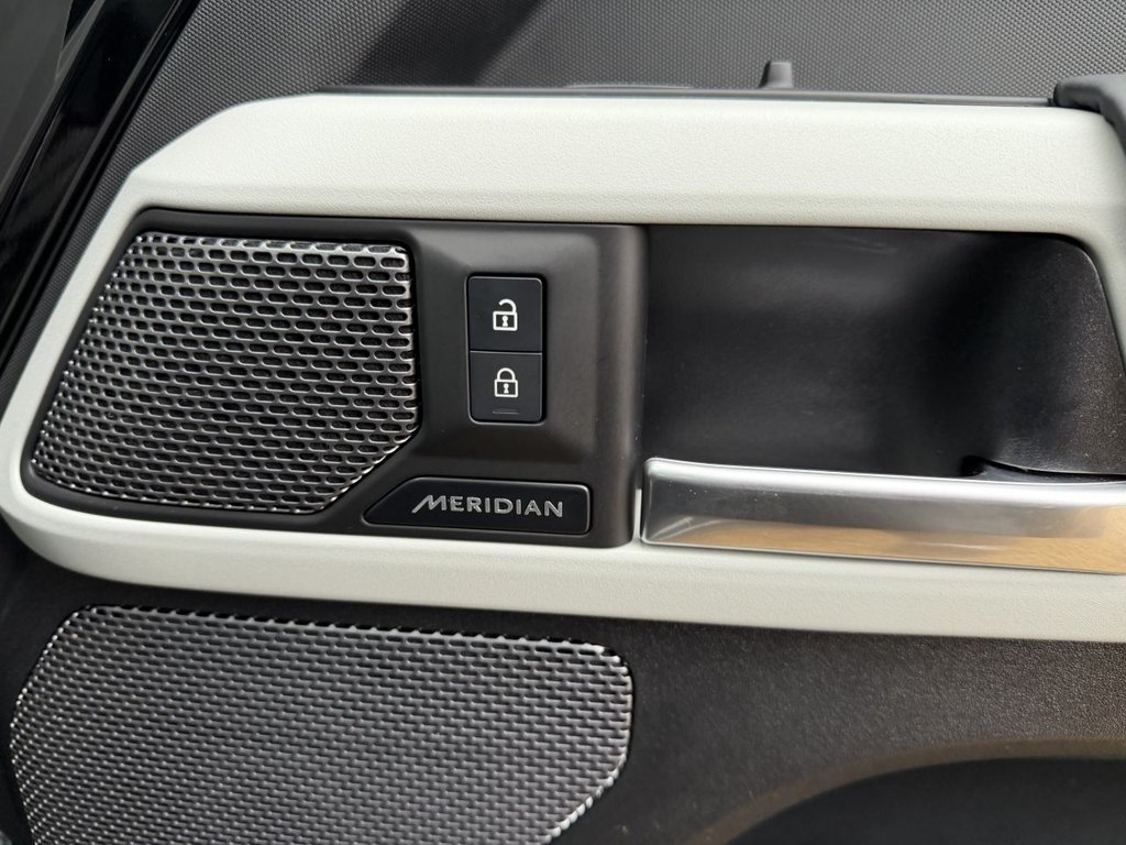 Used Land Rover Defender 110 2023 for sale - 77583548: Photo 29