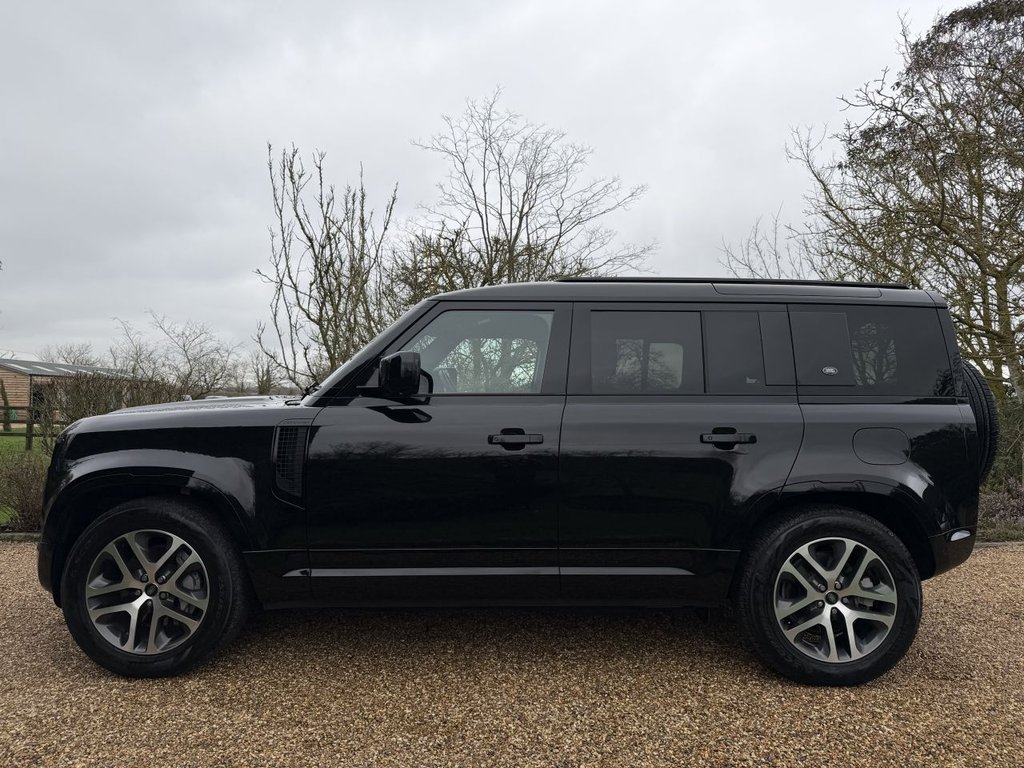 Used Land Rover Defender 110 2023 for sale - 77583548: Photo 3