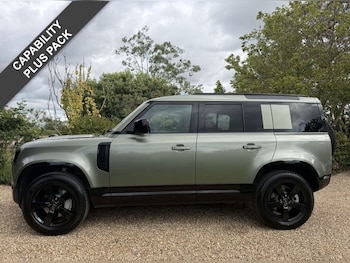 Used Land Rover Defender 2024 for sale - 78850549: Photo
