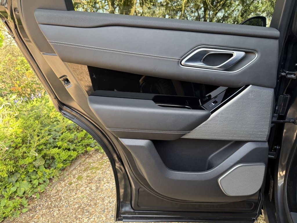 Used Land Rover Range Rover Velar 2020 for sale - 78200461: Photo 29