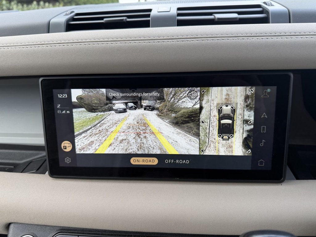 Used Land Rover Defender 2022 for sale - 77436437: Photo 17