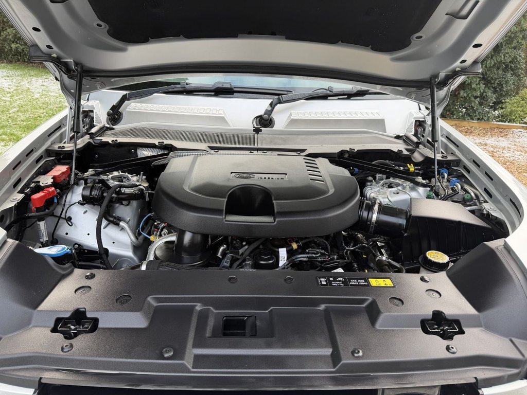 Used Land Rover Defender 2022 for sale - 77436437: Photo 25