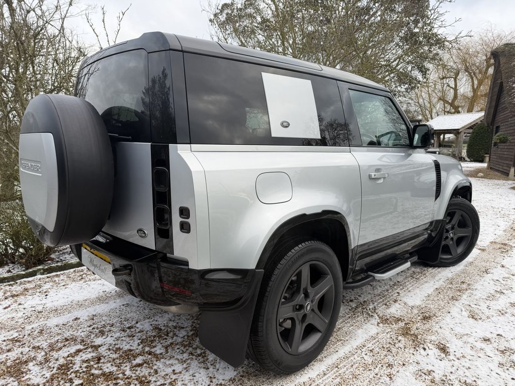 Used Land Rover Defender 2022 for sale - 77436437: Photo 5