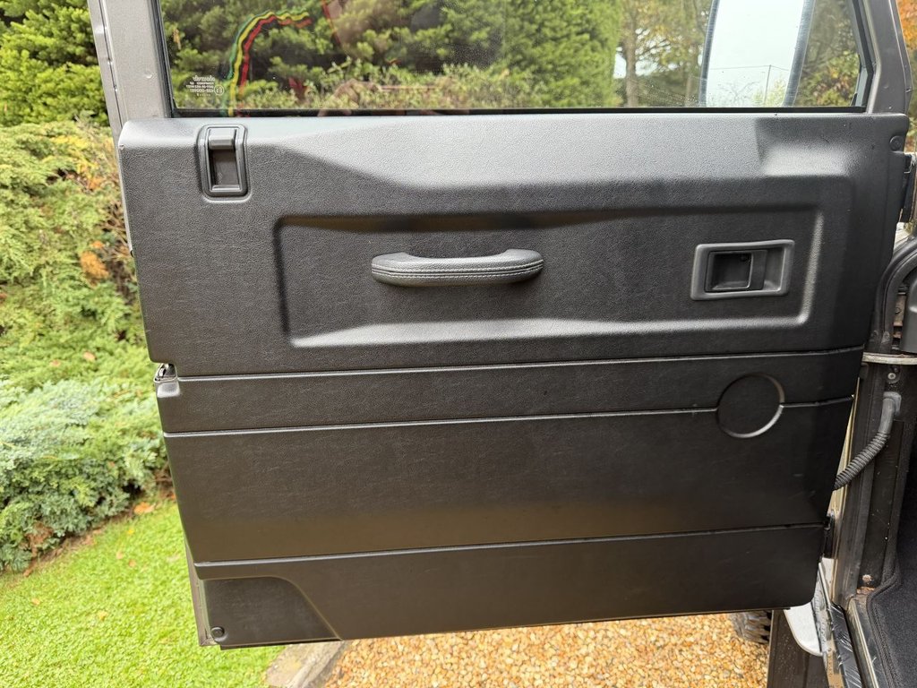 Used Land Rover Defender 2010 for sale - 77157382: Photo 13