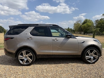Used Land Rover Discovery 2025 for sale - 79245386: Photo