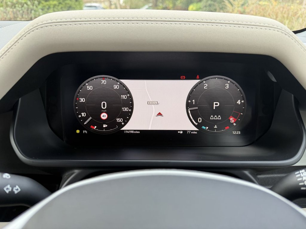 Used Land Rover Defender 90 2022 for sale - 77157406: Photo 16