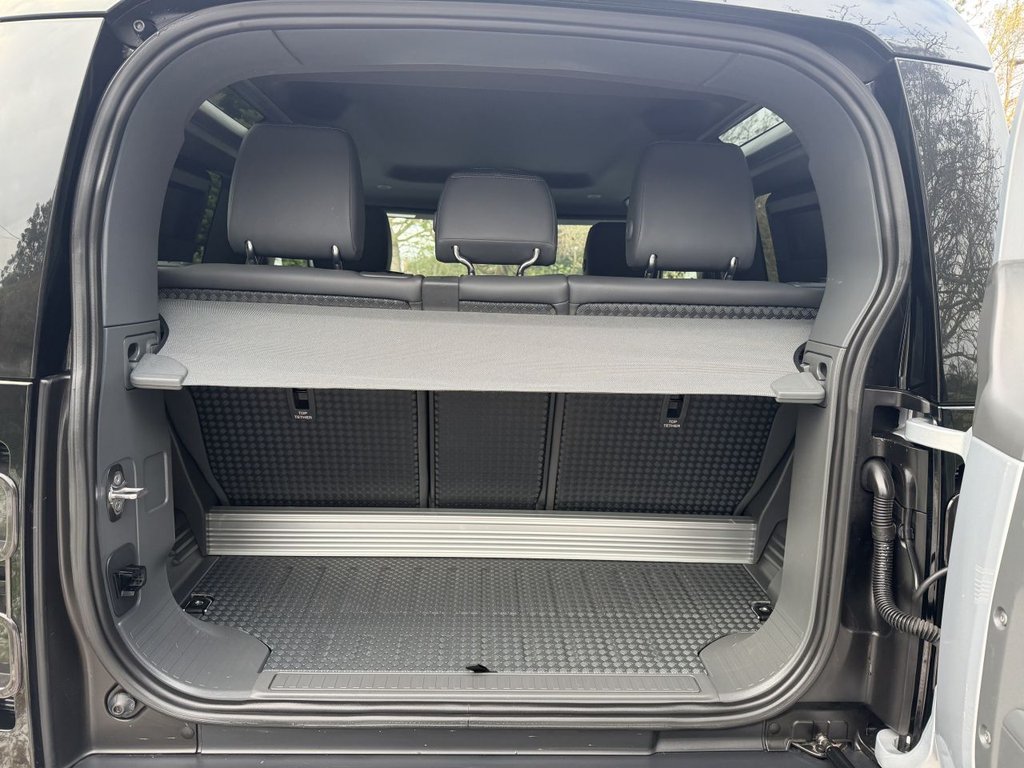 Used Land Rover Defender 90 2022 for sale - 77157406: Photo 26