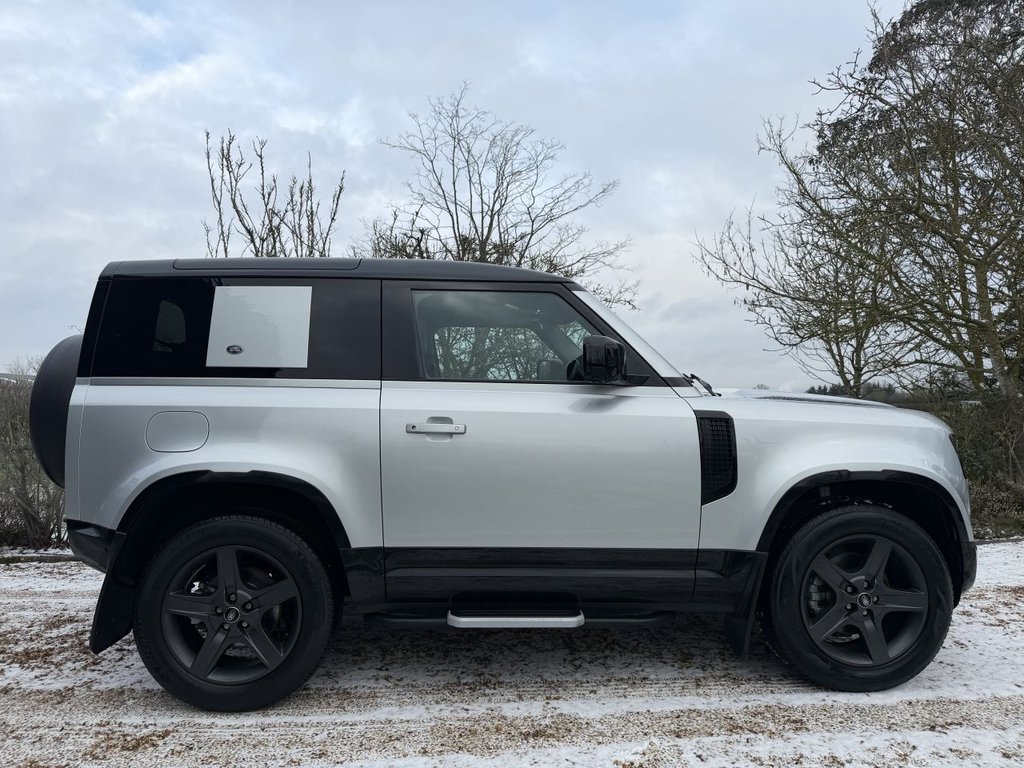 Used Land Rover Defender 90 2022 for sale - 77157406: Photo 4