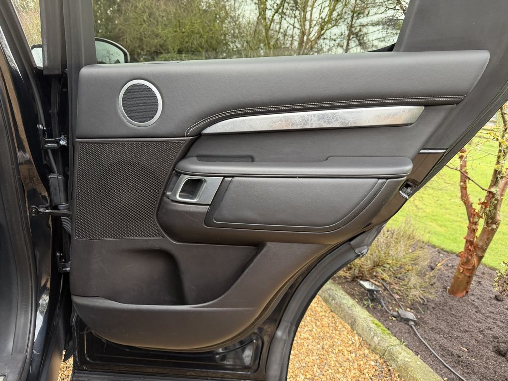 Used Land Rover Discovery 2017 for sale - 77341310: Photo 31