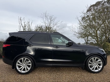 Used Land Rover Discovery 5 2017 for sale - 77341310: Photo