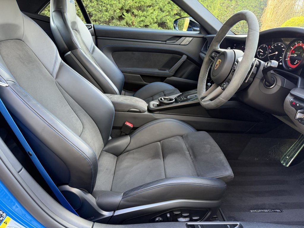 Used Porsche 911 2023 for sale - 78017977: Photo 12