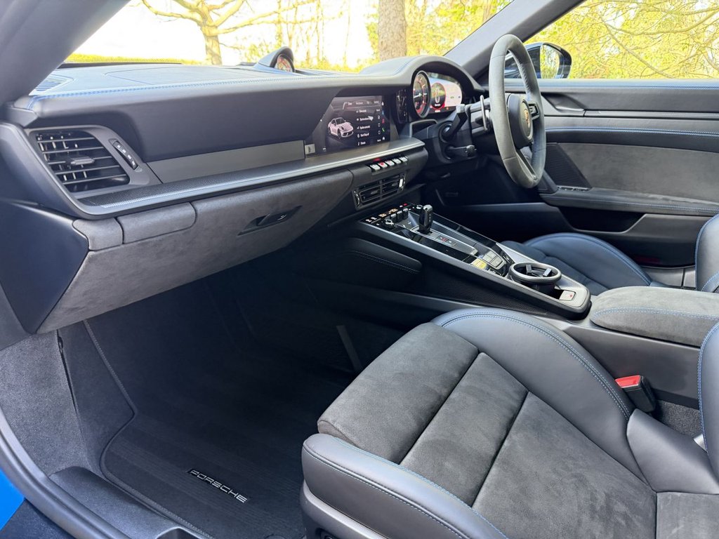 Used Porsche 911 2023 for sale - 78017977: Photo 13