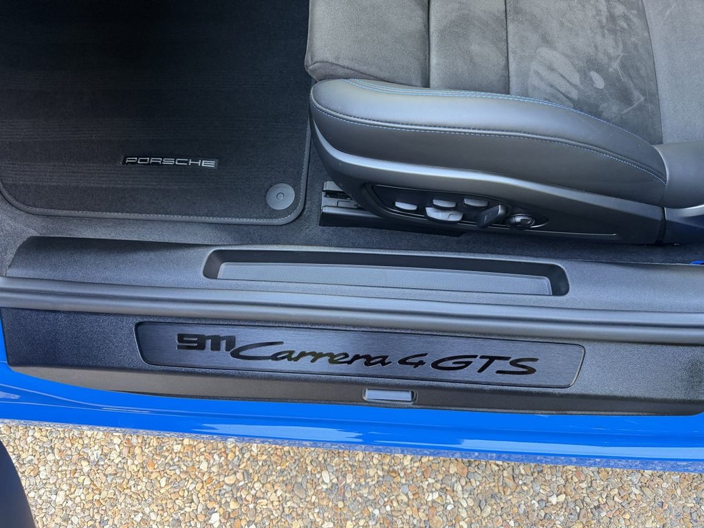 Used Porsche 911 2023 for sale - 78017977: Photo 20
