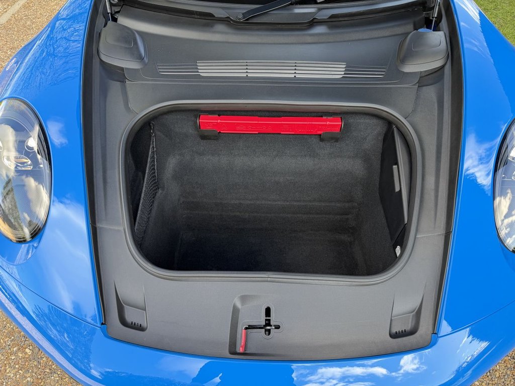 Used Porsche 911 2023 for sale - 78017977: Photo 30