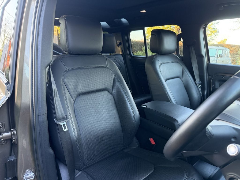 Used Land Rover Defender 110 2024 for sale - 77436391: Photo 12