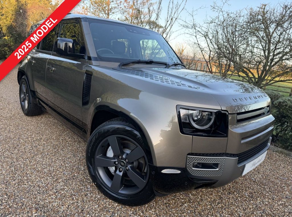 Used Land Rover Defender 110 2024 for sale - 77436391: Photo 2