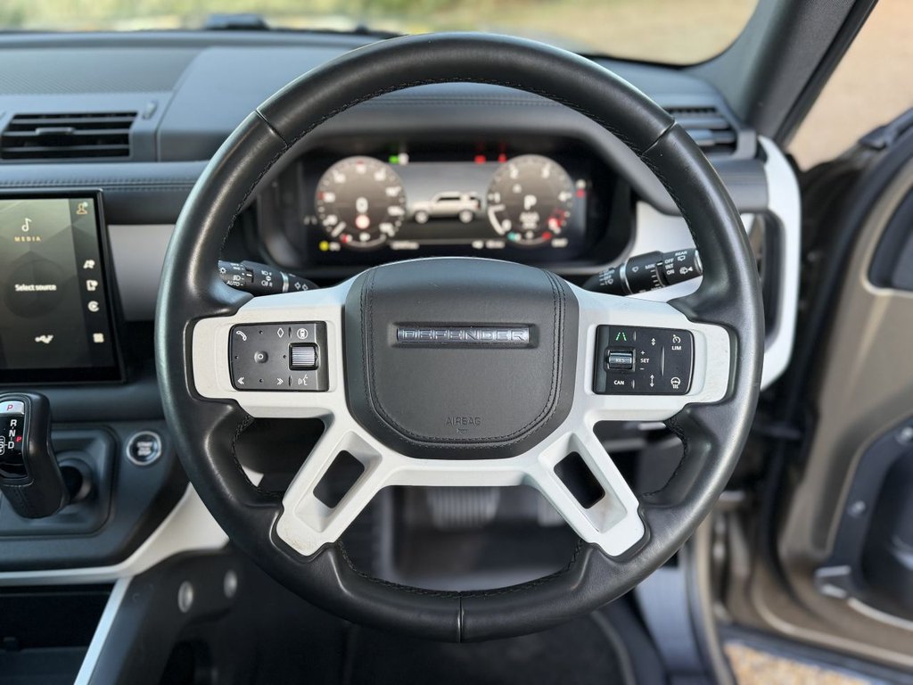 Used Land Rover Defender 110 2024 for sale - 77436391: Photo 23