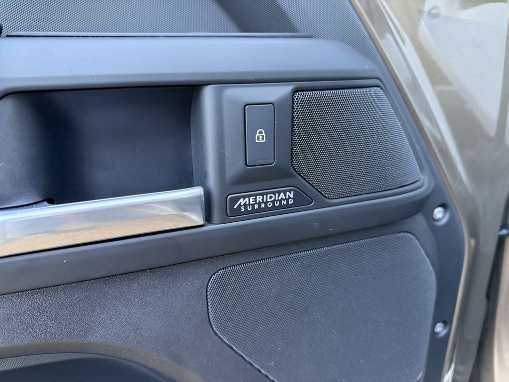 Used Land Rover Defender 110 2024 for sale - 77436391: Photo 27