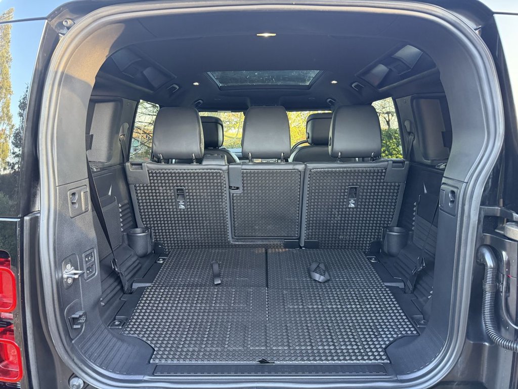 Used Land Rover Defender 110 2024 for sale - 77436391: Photo 33