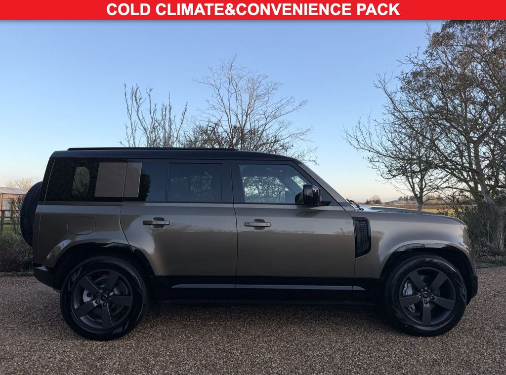 Used Land Rover Defender 110 2024 for sale - 77436391: Photo 4