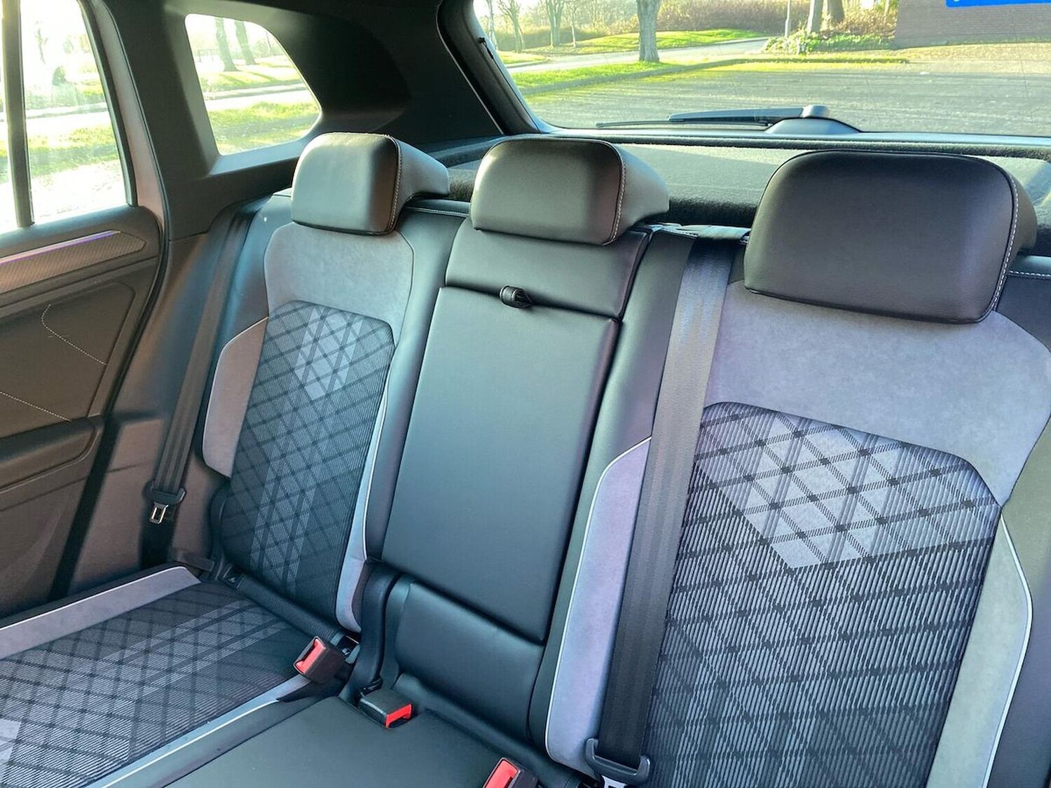 Used Volkswagen Tiguan 2023 for sale - 76860040: Photo 16