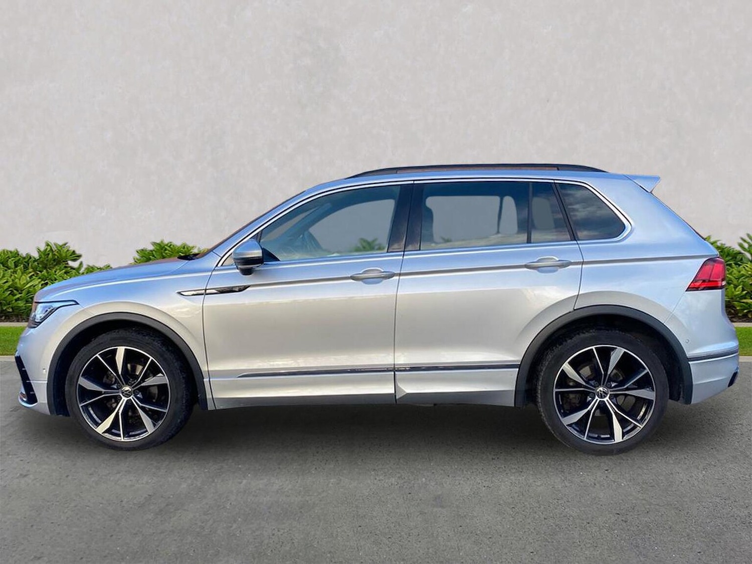 Used Volkswagen Tiguan 2023 for sale - 76860040: Photo 19