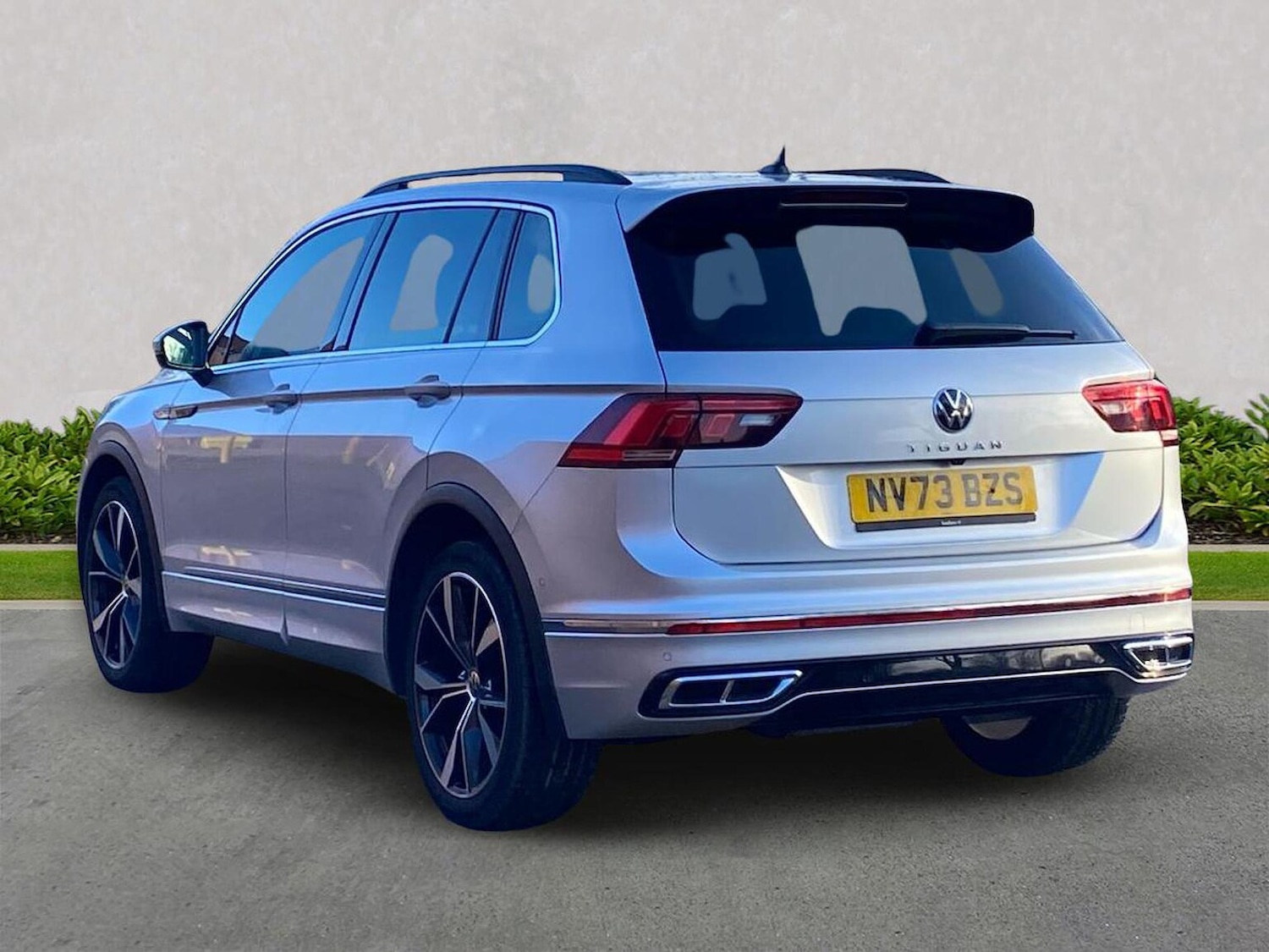 Used Volkswagen Tiguan 2023 for sale - 76860040: Photo 2