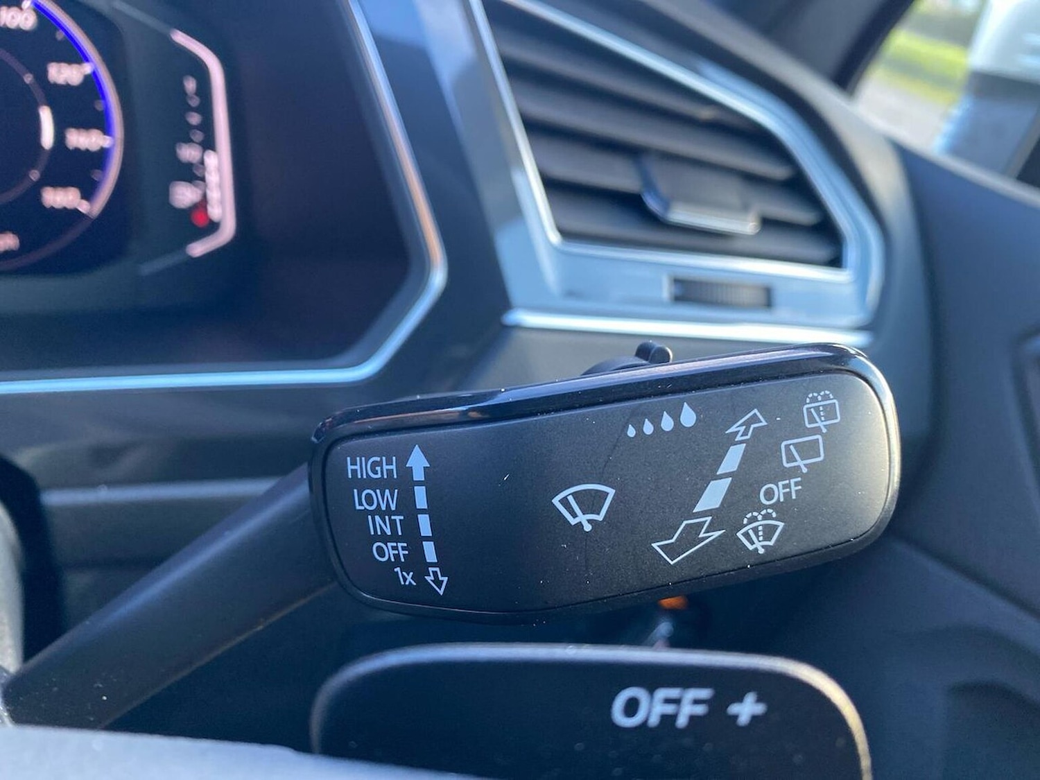 Used Volkswagen Tiguan 2023 for sale - 76860040: Photo 28