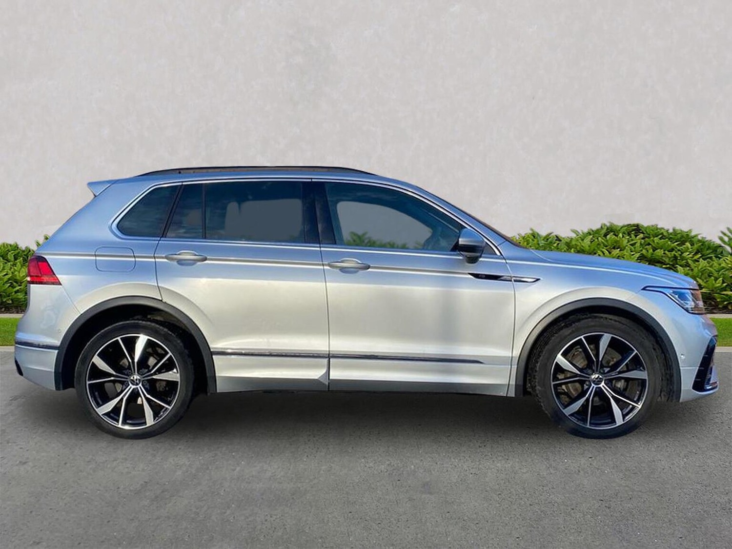 Used Volkswagen Tiguan 2023 for sale - 76860040: Photo 3