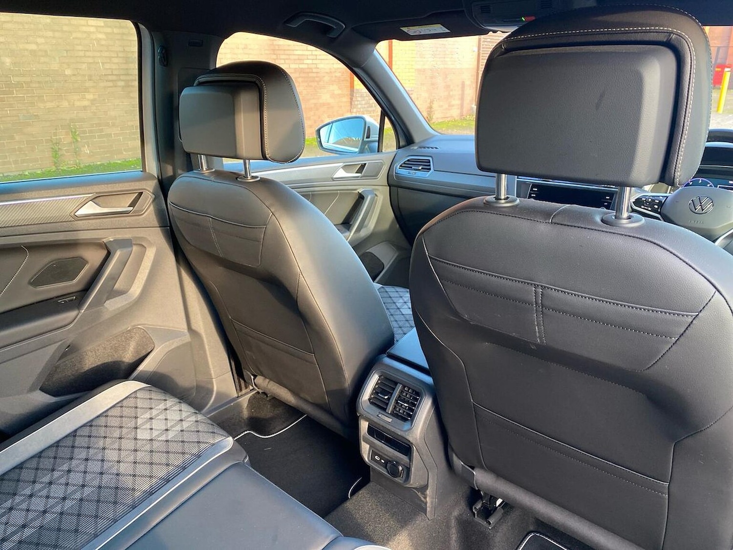 Used Volkswagen Tiguan 2023 for sale - 76860040: Photo 40