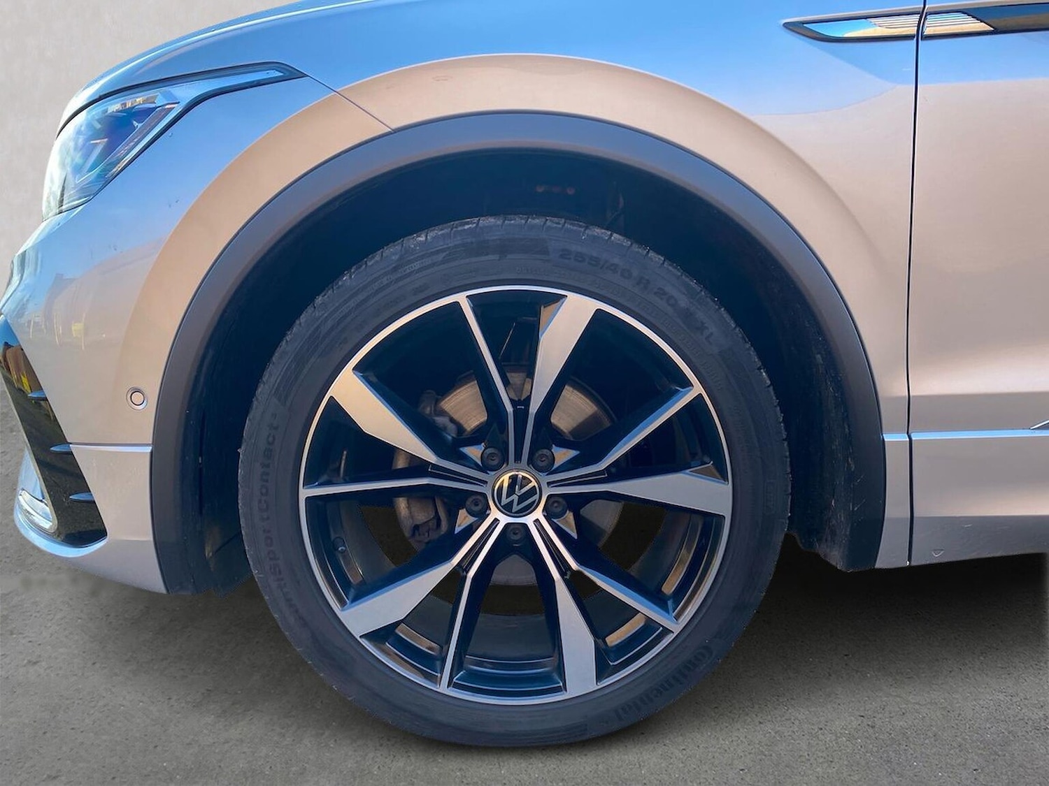 Used Volkswagen Tiguan 2023 for sale - 76860040: Photo 6