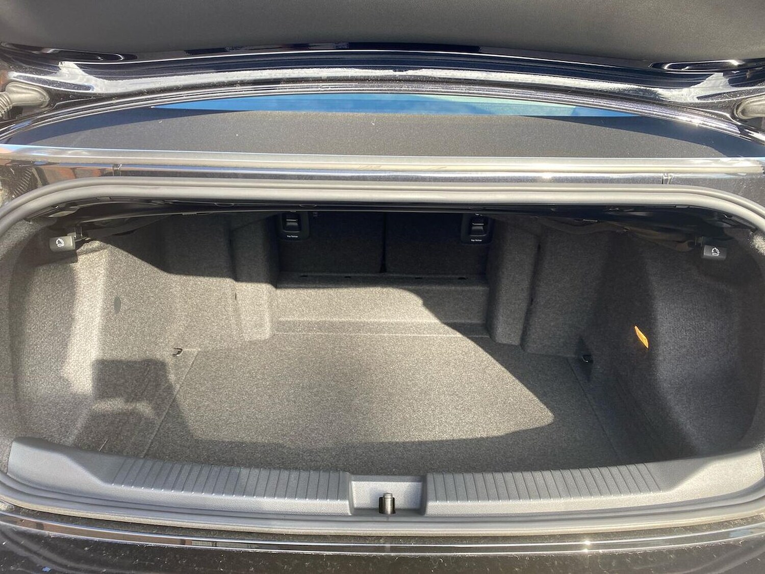 Used Volkswagen T-Roc 2025 for sale - 76149707: Photo 17