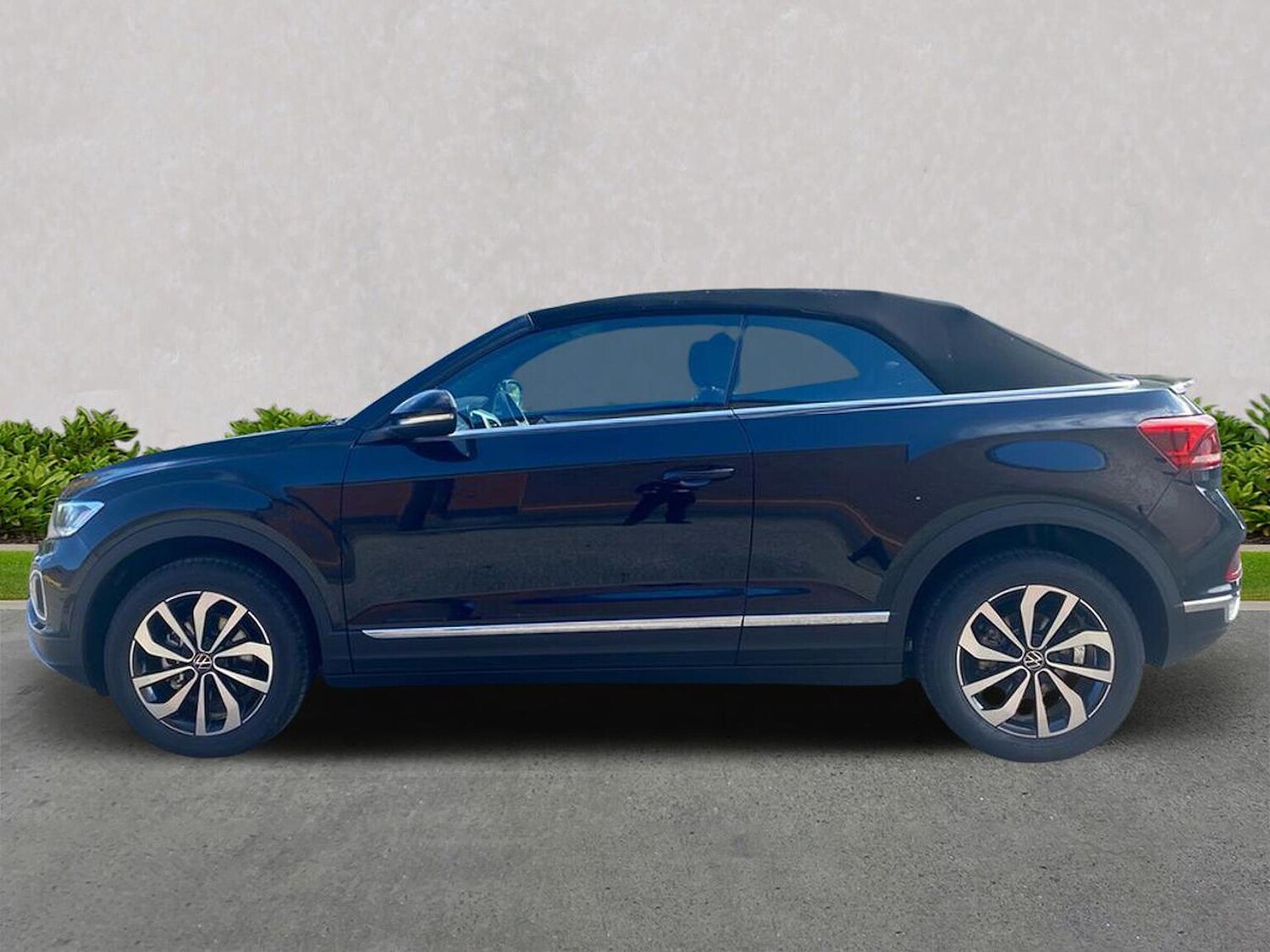 Used Volkswagen T-Roc 2025 for sale - 76149707: Photo 19