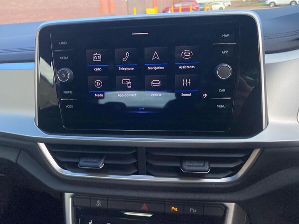 Used Volkswagen T-Roc 2025 for sale - 76149707: Photo 25